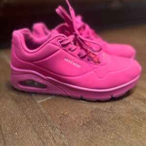 Nike Women's Pink Sneakers